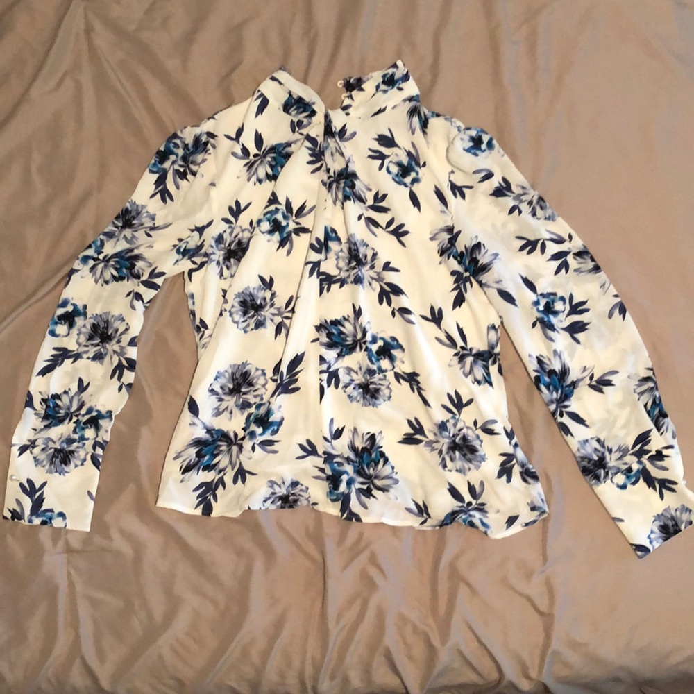 WHBM LS knotted neck blouse